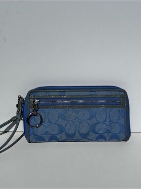 Vintage Coach Blue Signature Jacquard Zip Around Wallet Organizer Wristlet Bag